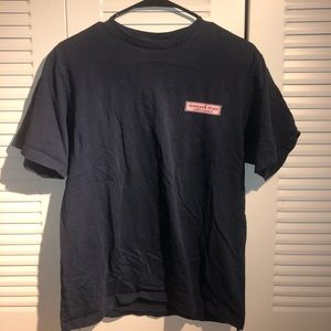 Vineyard vines tee